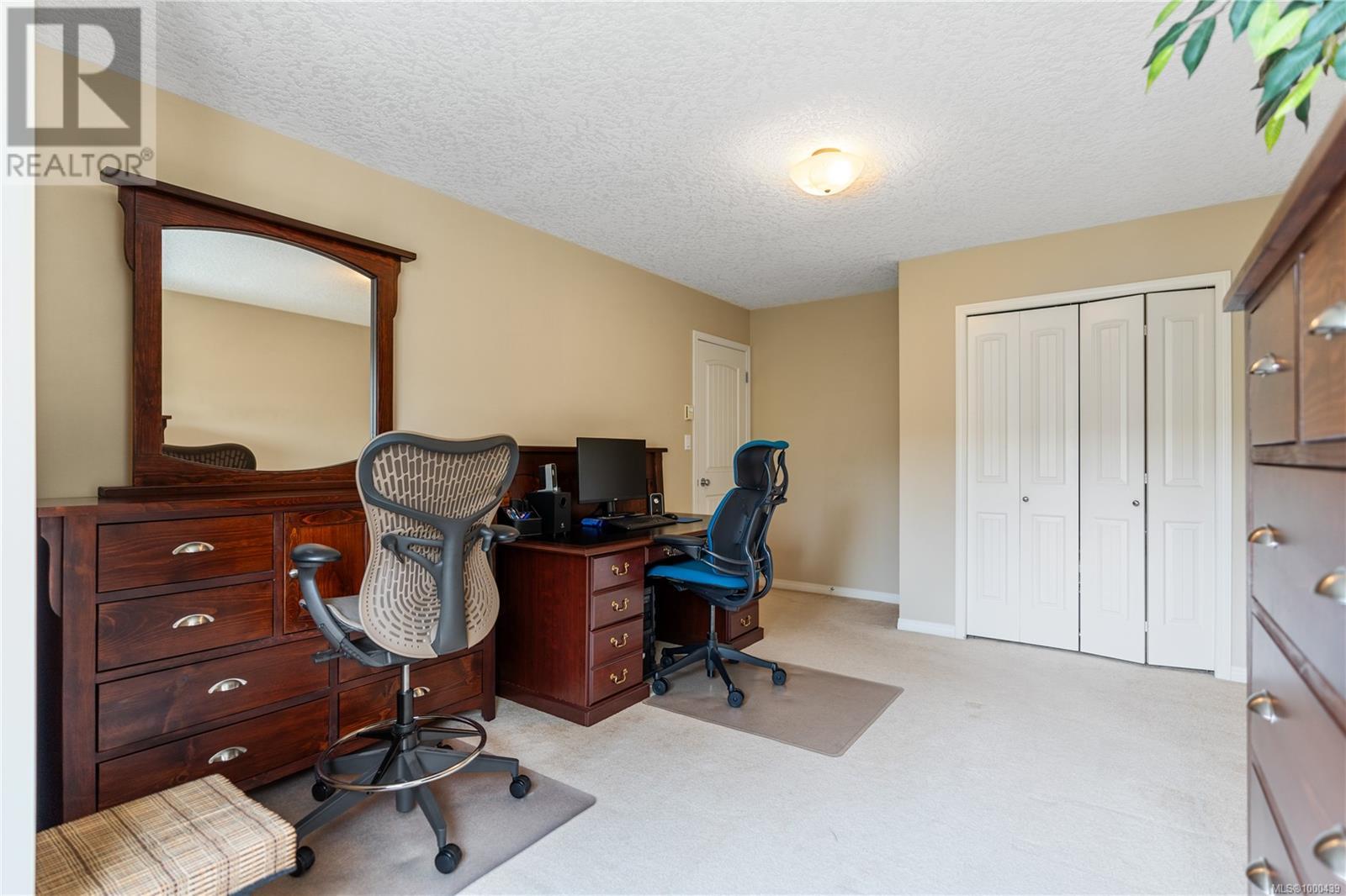 2450 Lund Rd, View Royal