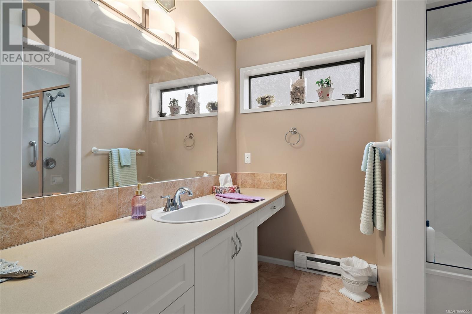  3387 Mary Anne Crescent, Colwood