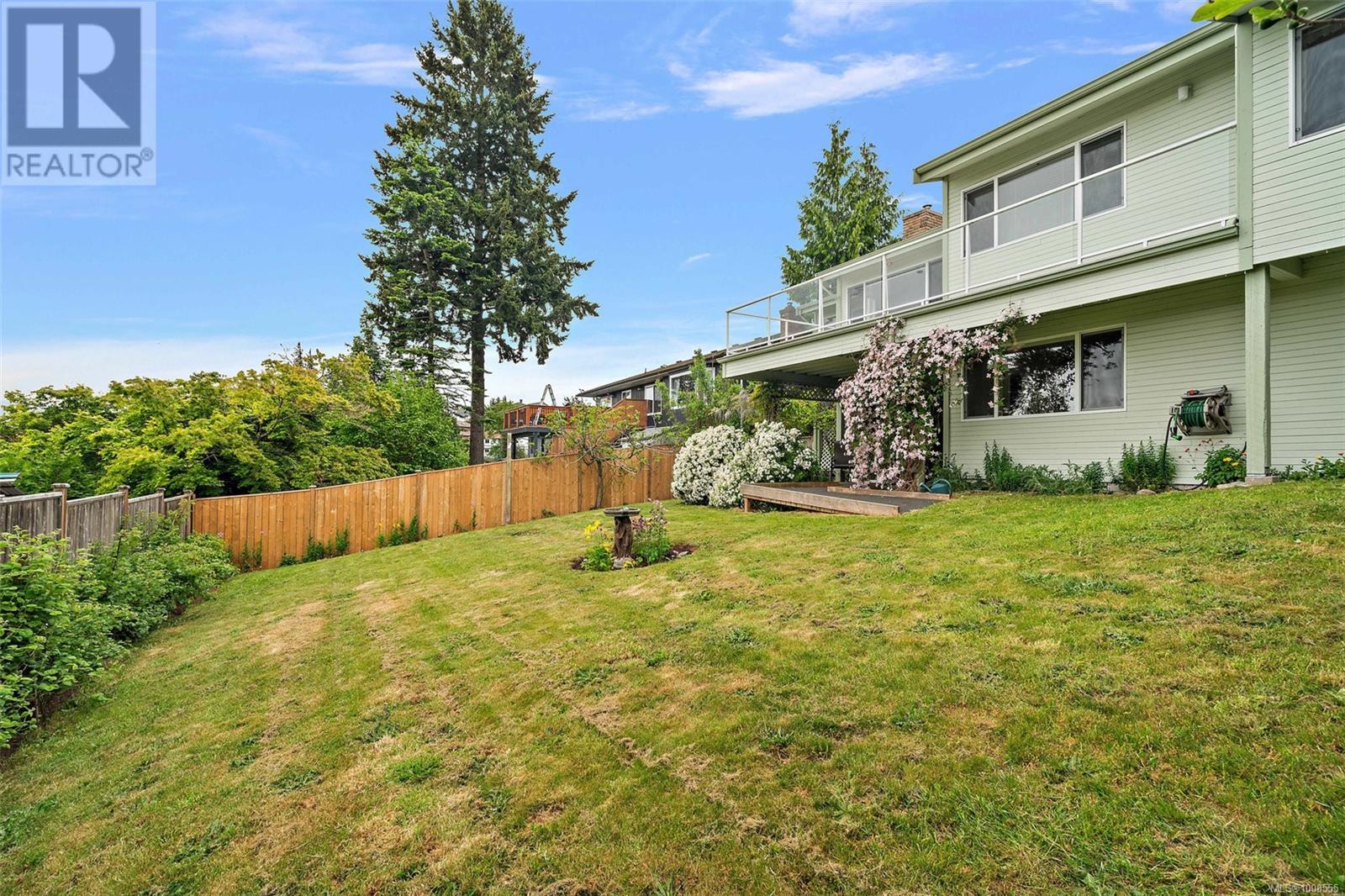  3387 Mary Anne Crescent, Colwood