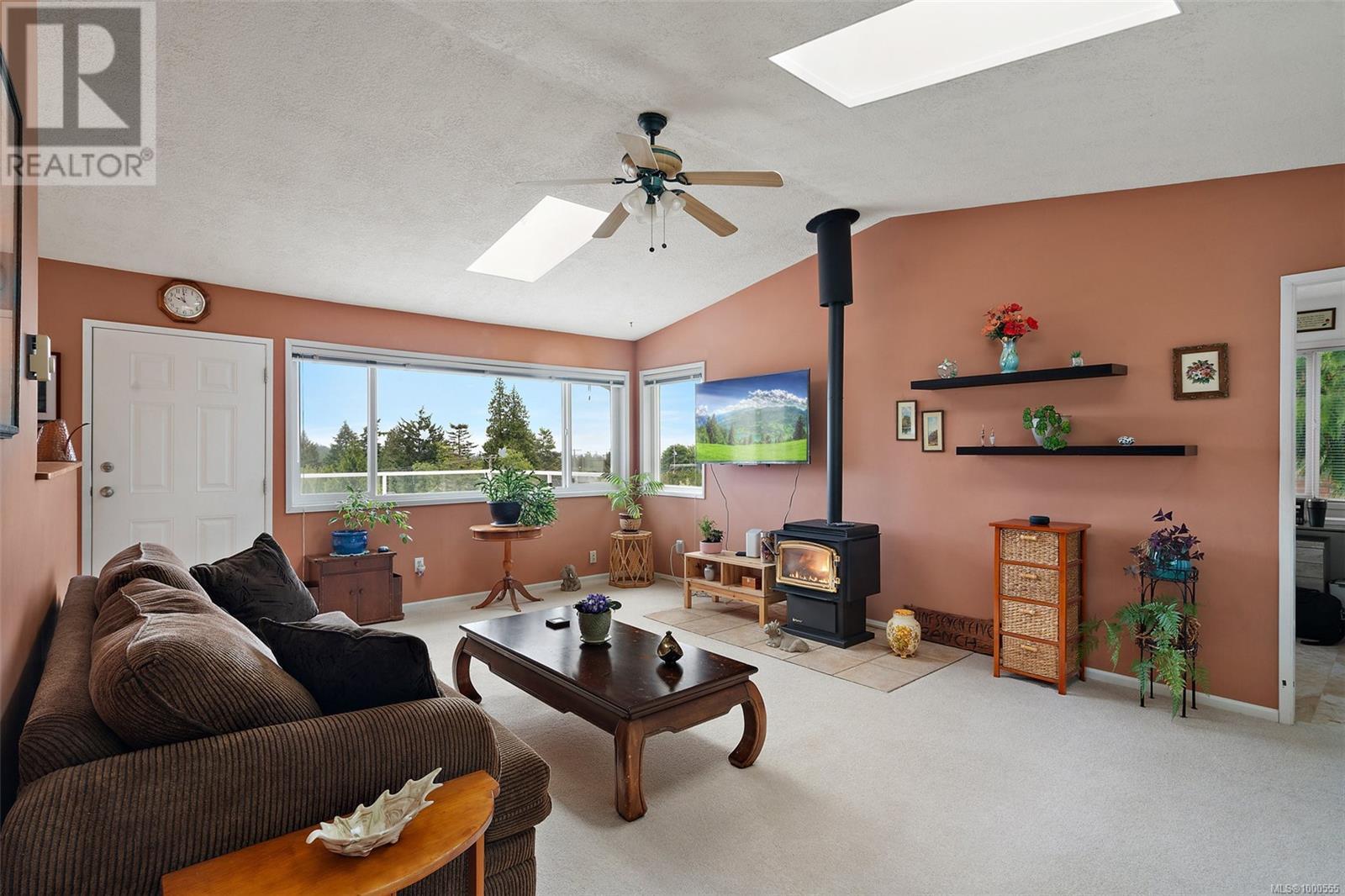  3387 Mary Anne Crescent, Colwood