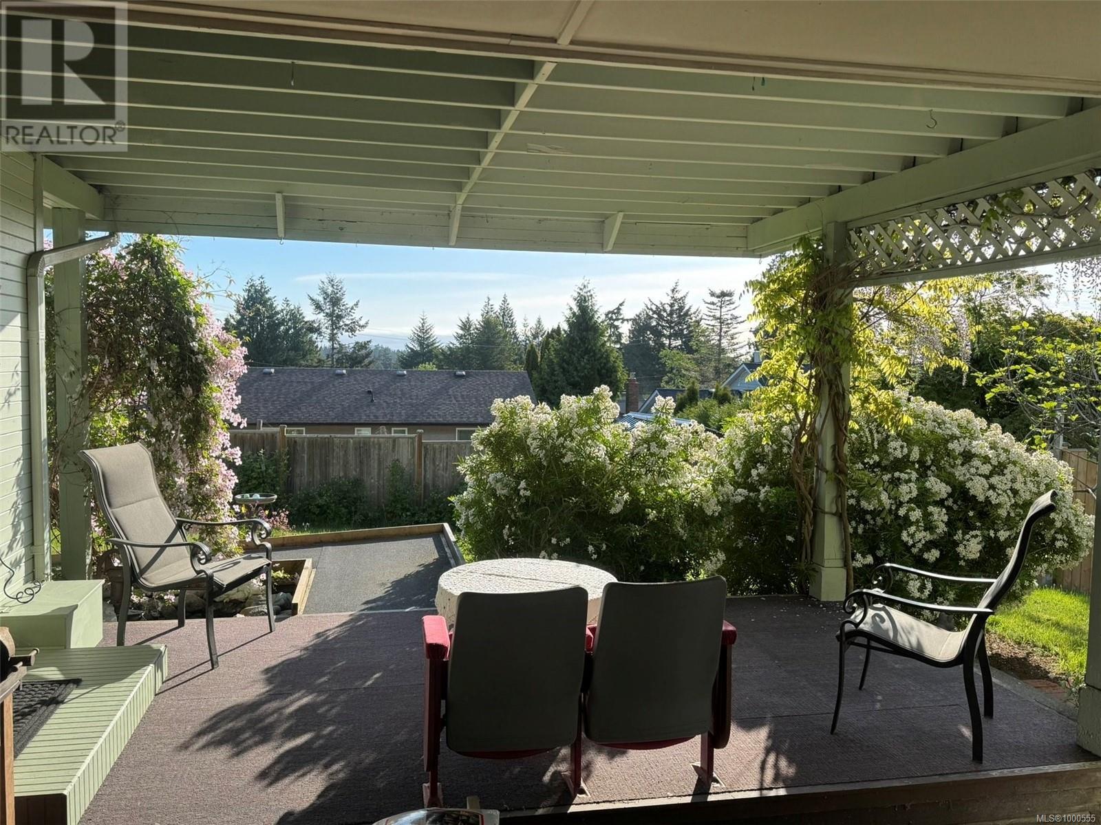  3387 Mary Anne Crescent, Colwood