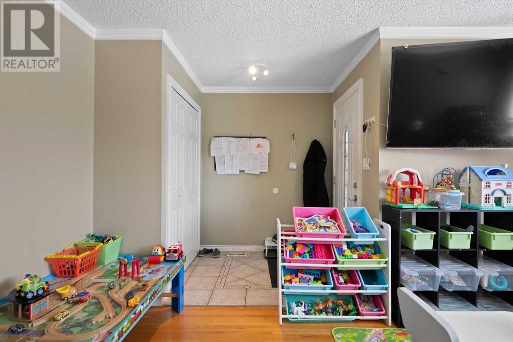 Single Family House Bungalow for Sale in   Avenue SW Windsor Park Calgary 