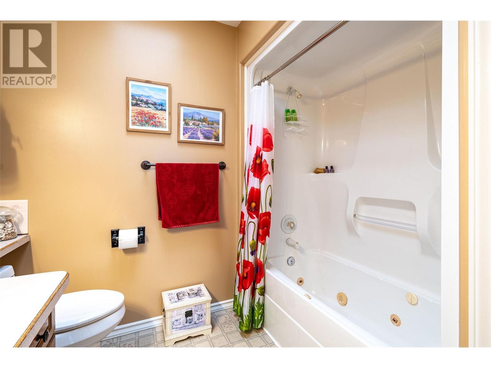  13071 Trewhitt Road East, Lake Country