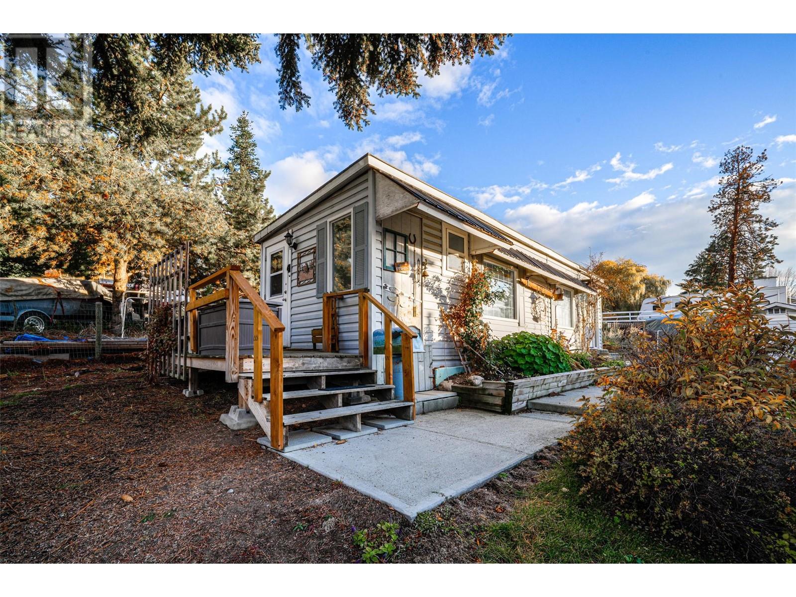  13071 Trewhitt Road East, Lake Country