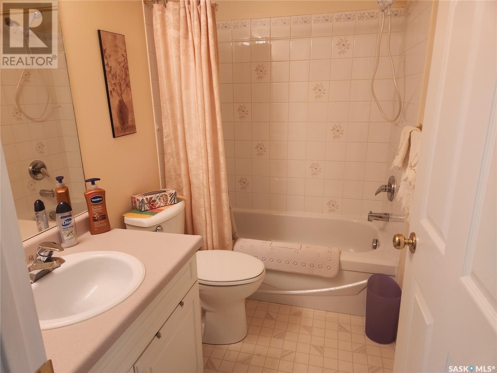 Photo 18 of 304 806 100 A Street, Tisdale SK