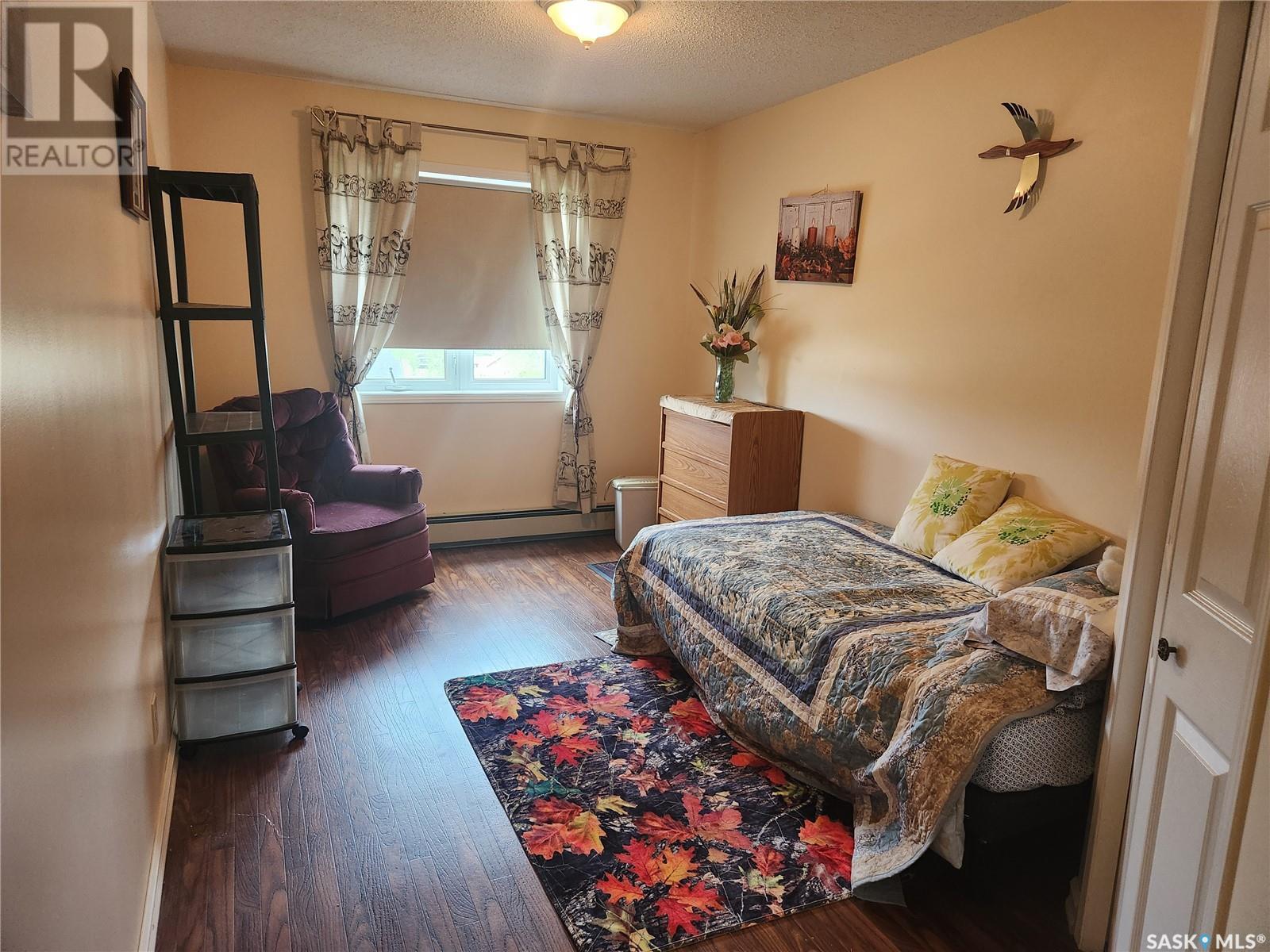Photo 8 of 304 806 100 A Street, Tisdale SK