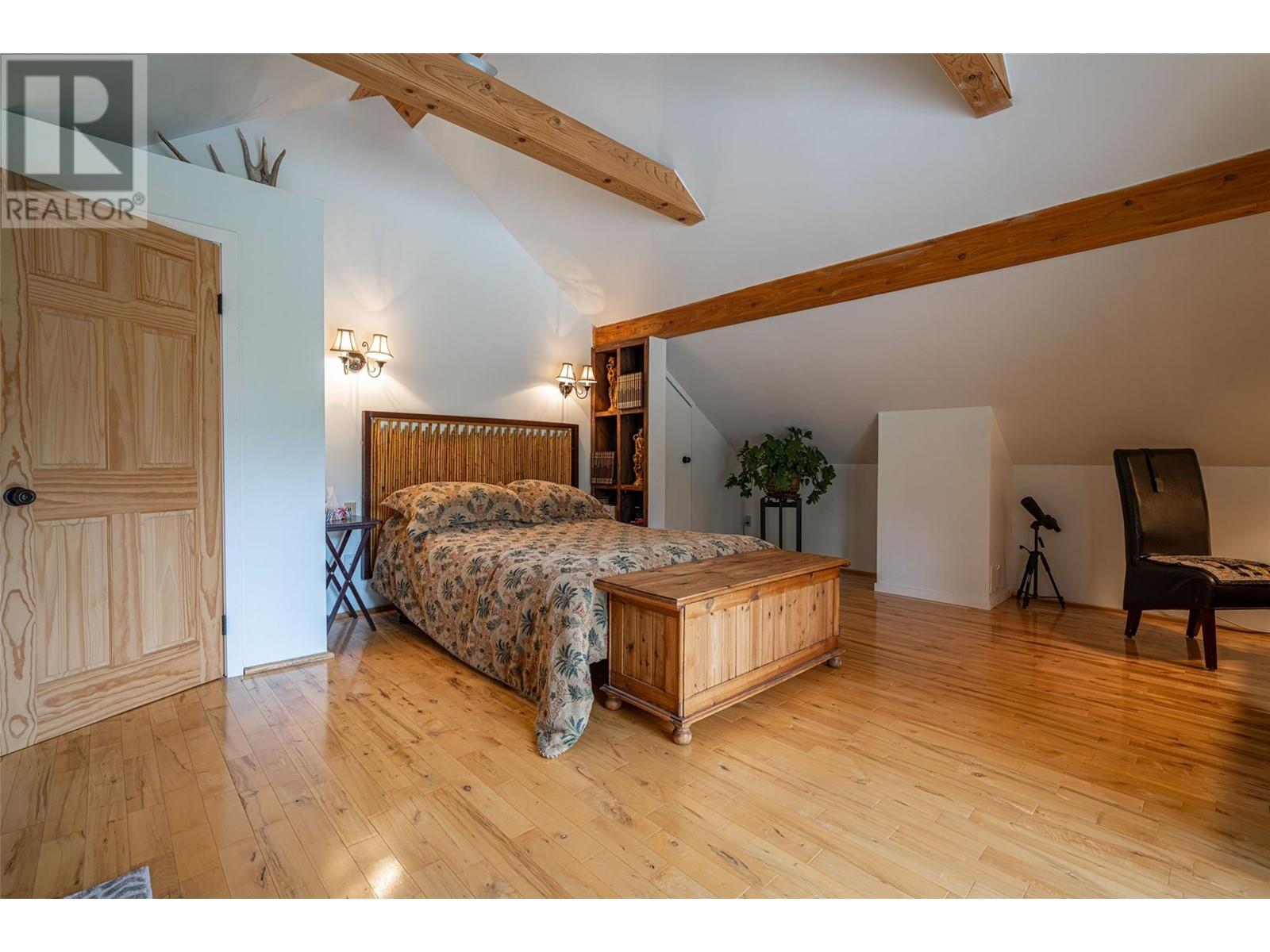 1075 Six Mile Creek Road, Vernon