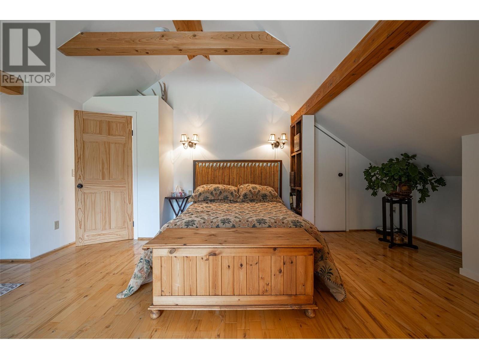 1075 Six Mile Creek Road, Vernon