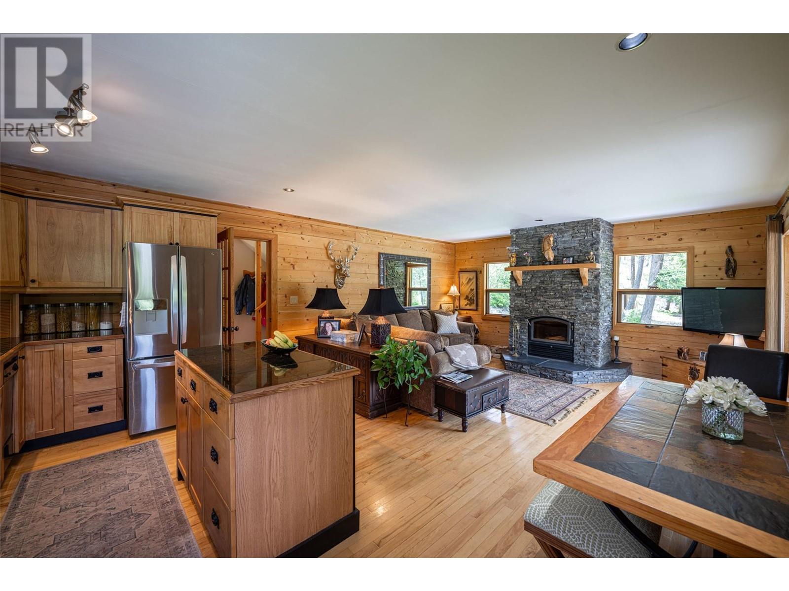 1075 Six Mile Creek Road, Vernon