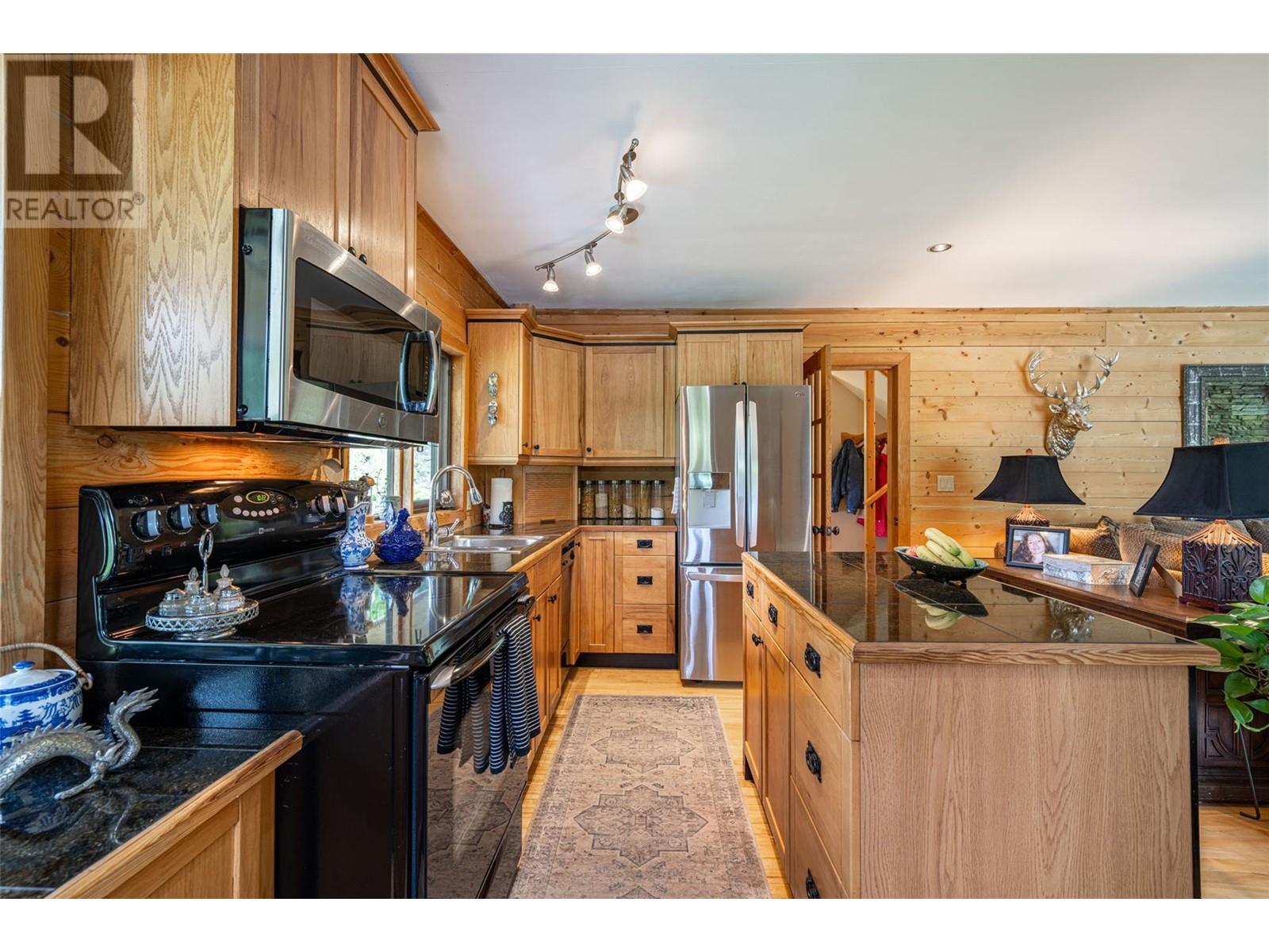 1075 Six Mile Creek Road, Vernon