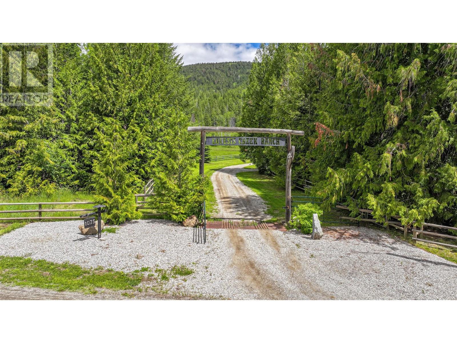 1075 Six Mile Creek Road, Vernon