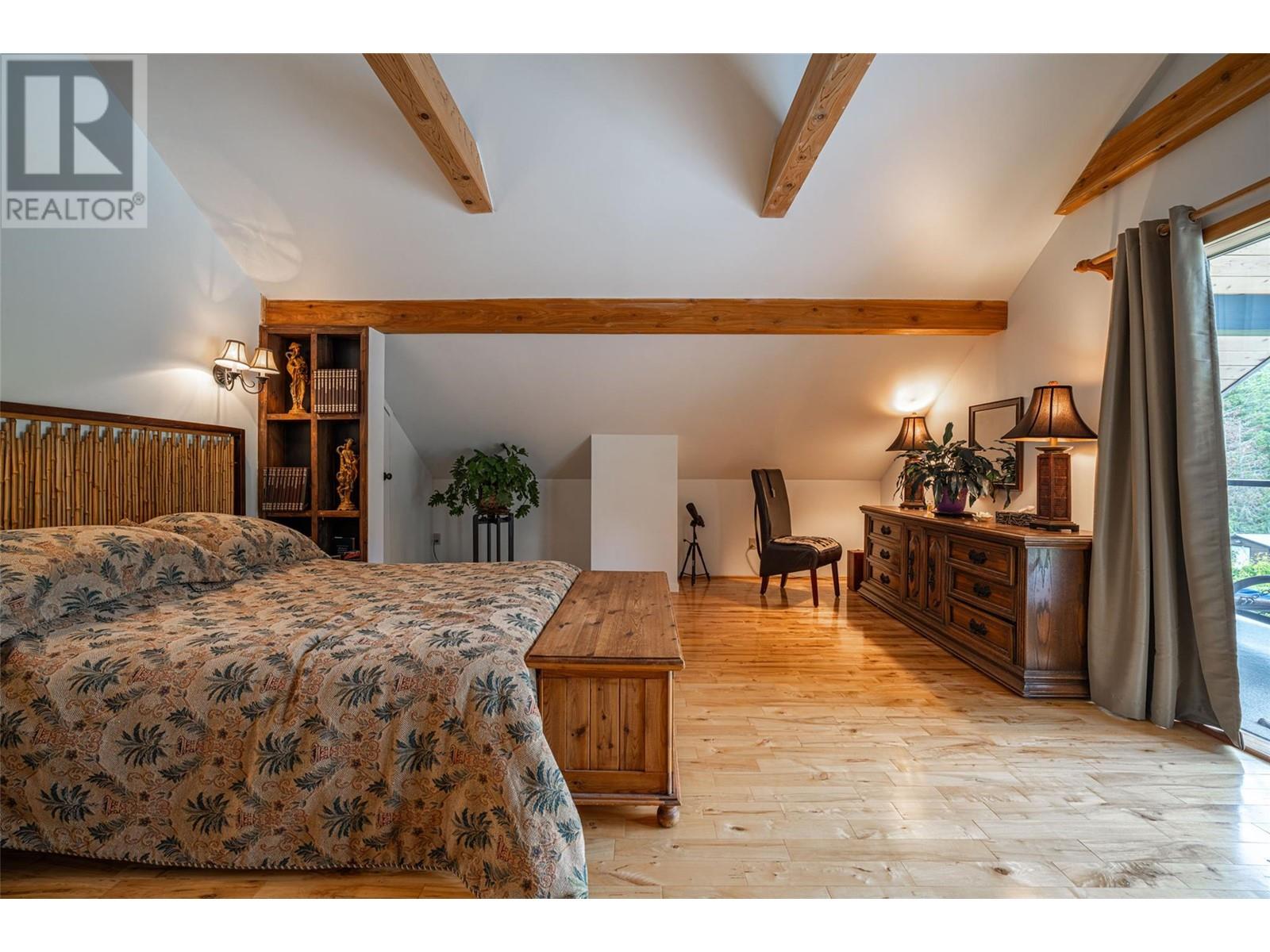 1075 Six Mile Creek Road, Vernon