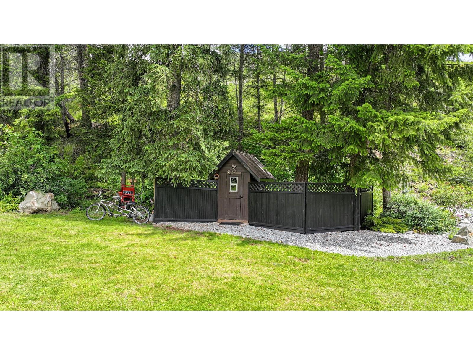 1075 Six Mile Creek Road, Vernon