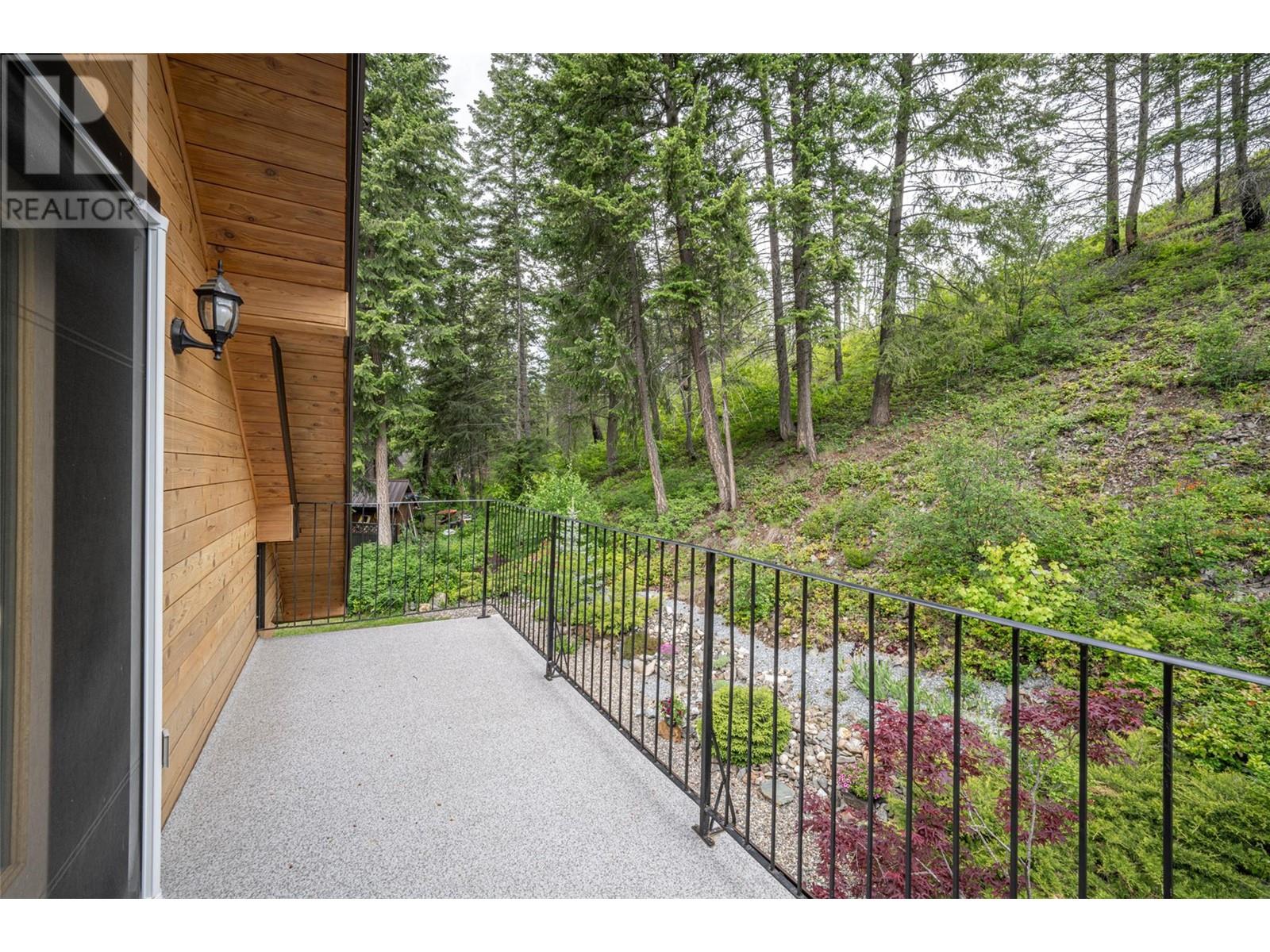 1075 Six Mile Creek Road, Vernon