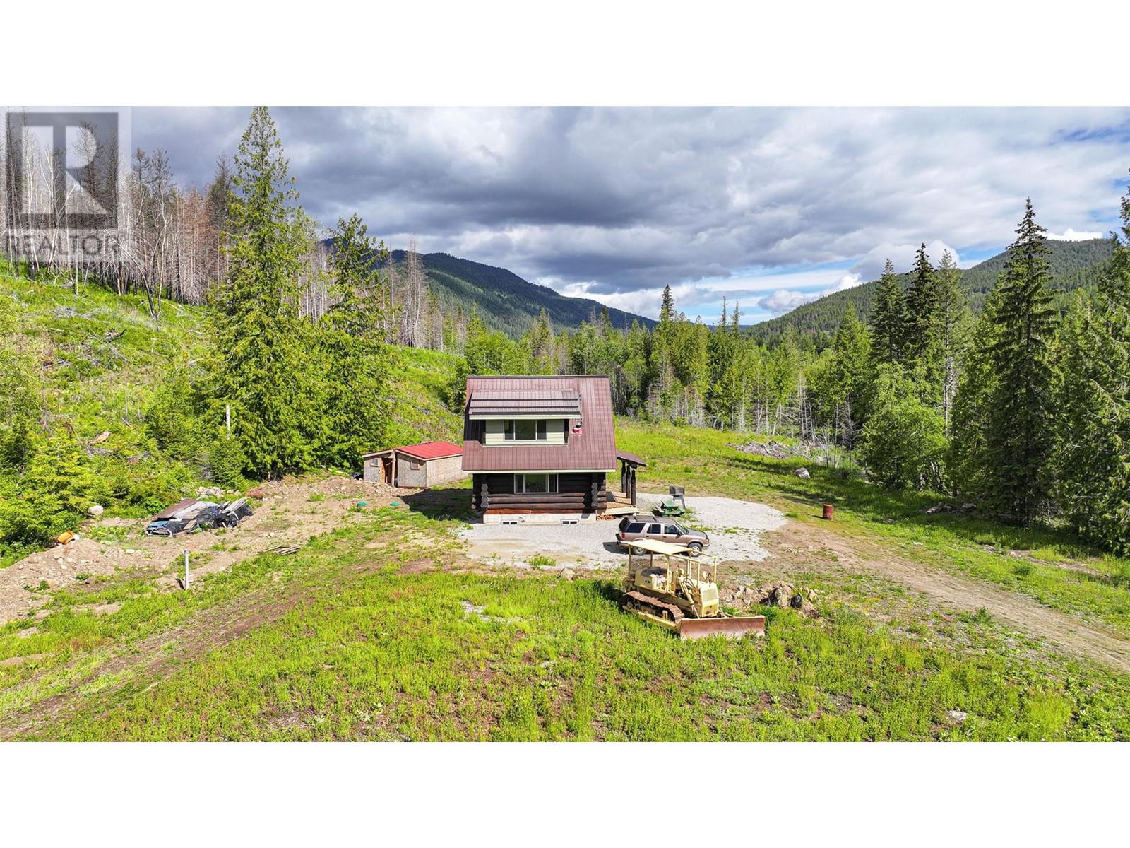 1075 Six Mile Creek Road, Vernon