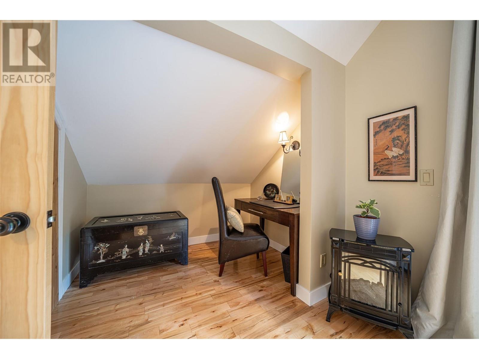 1075 Six Mile Creek Road, Vernon