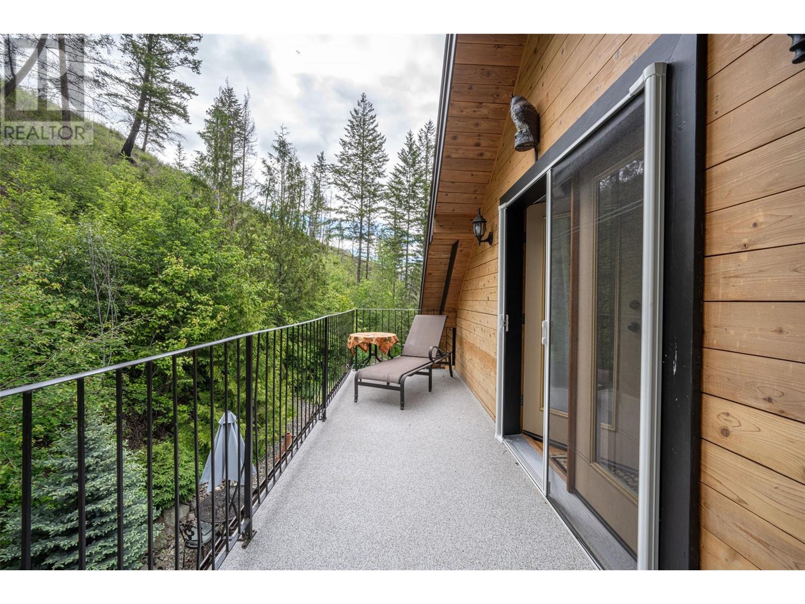 1075 Six Mile Creek Road, Vernon