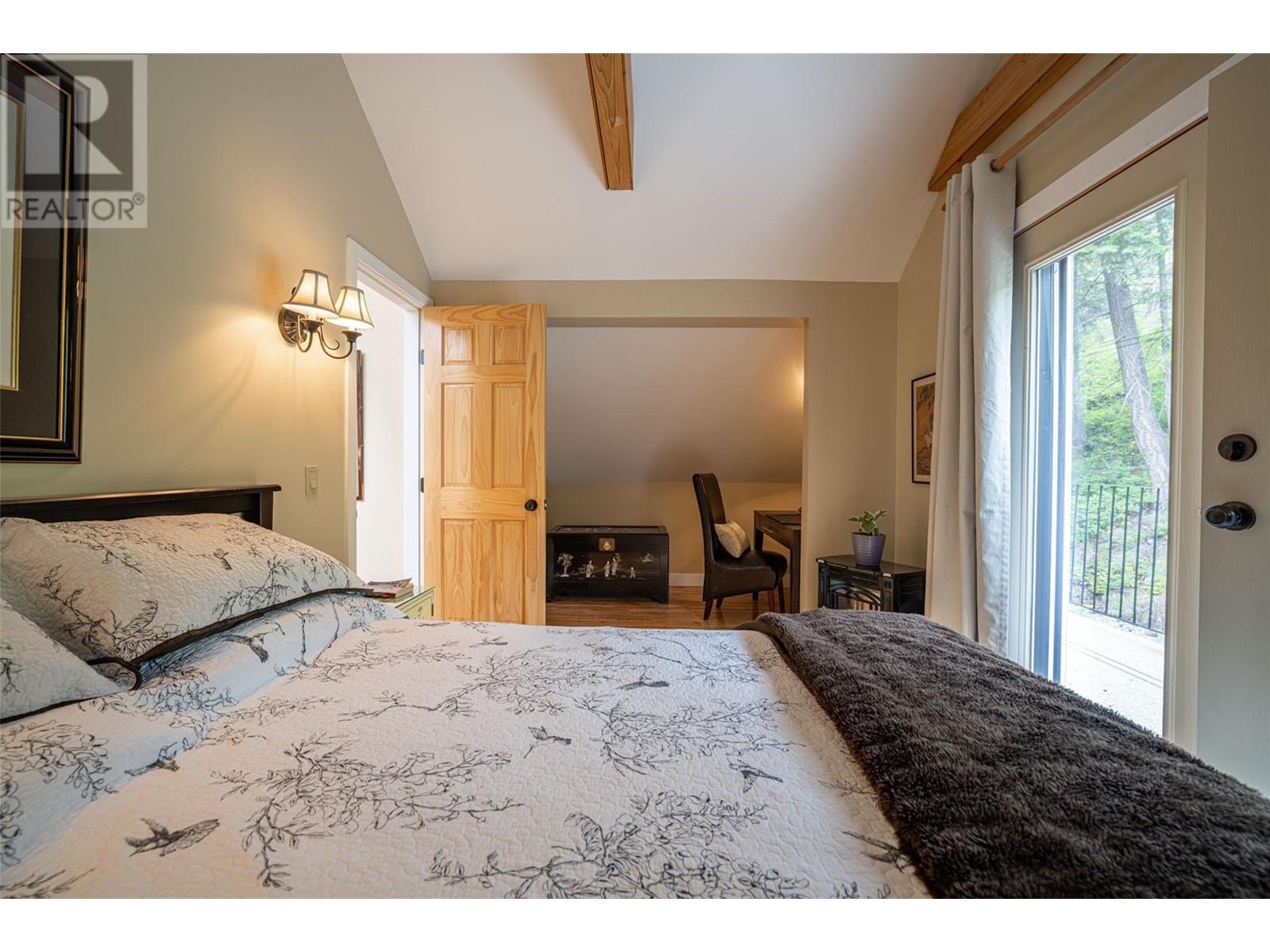 1075 Six Mile Creek Road, Vernon