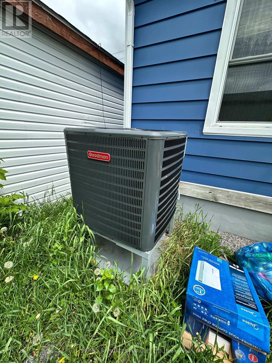 Photo 13 of 227 Alice Street, Cornwall ON