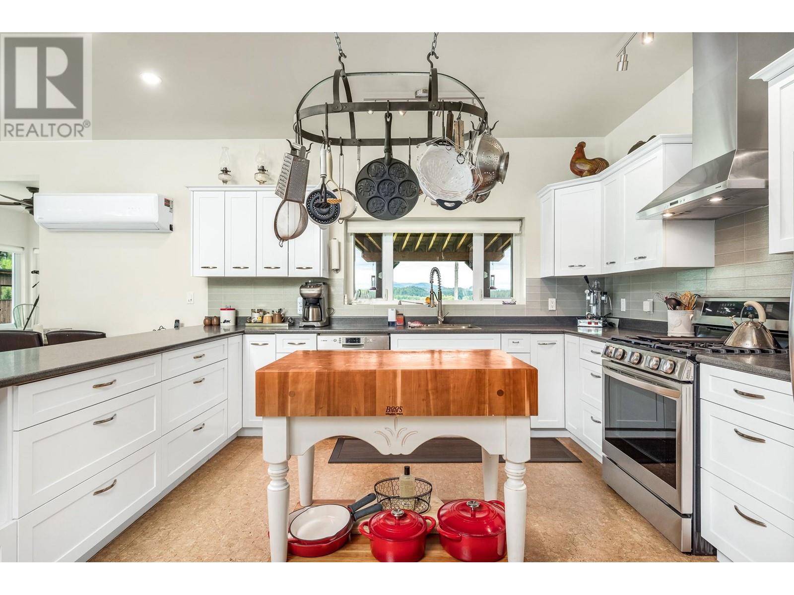 4 Hollingsworth Road, Cherryville
