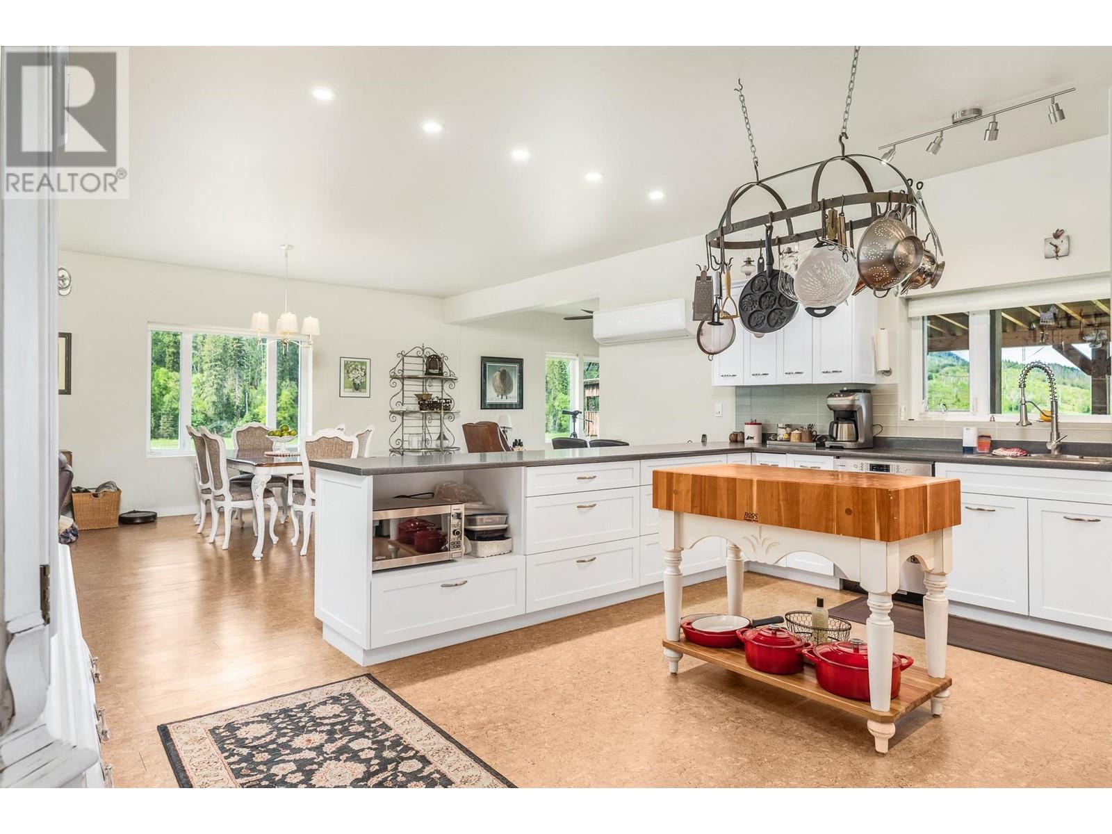 4 Hollingsworth Road, Cherryville