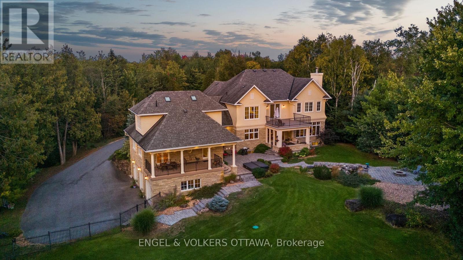 1408 BLACKHORSE COURT - 4