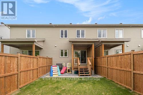 Photo 7 of 401 Voyageur Place, Russell ON