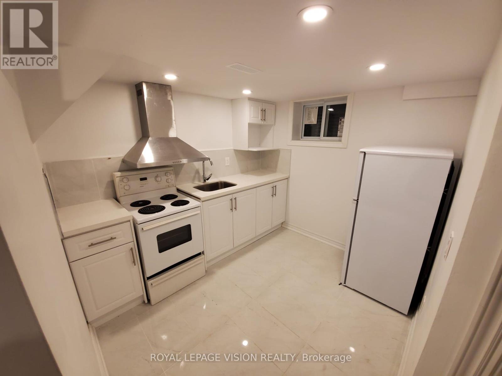 194 DANFORTH ROAD, Toronto (Oakridge), Ontario
