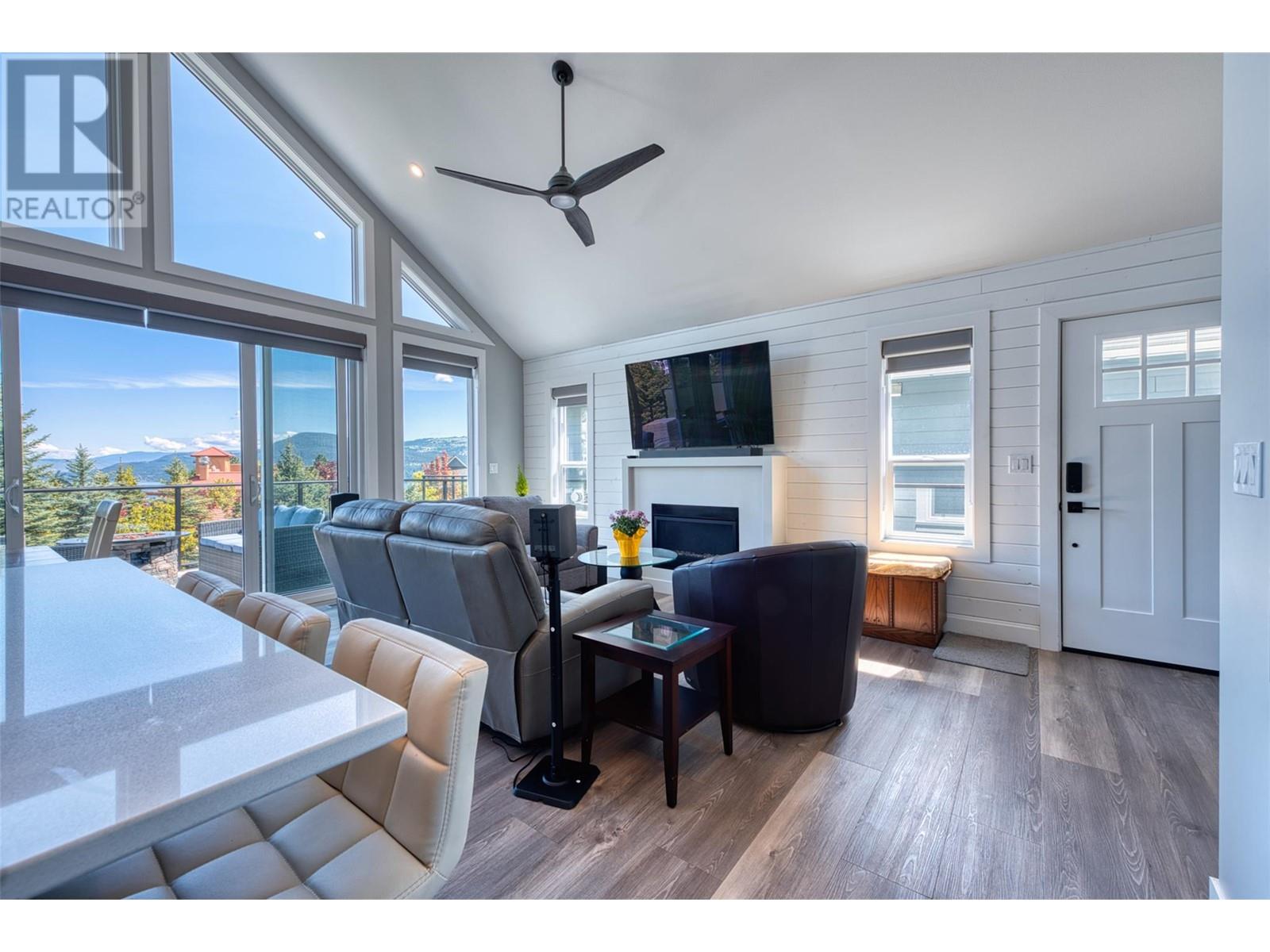 348 6833 Madrid Way, Kelowna