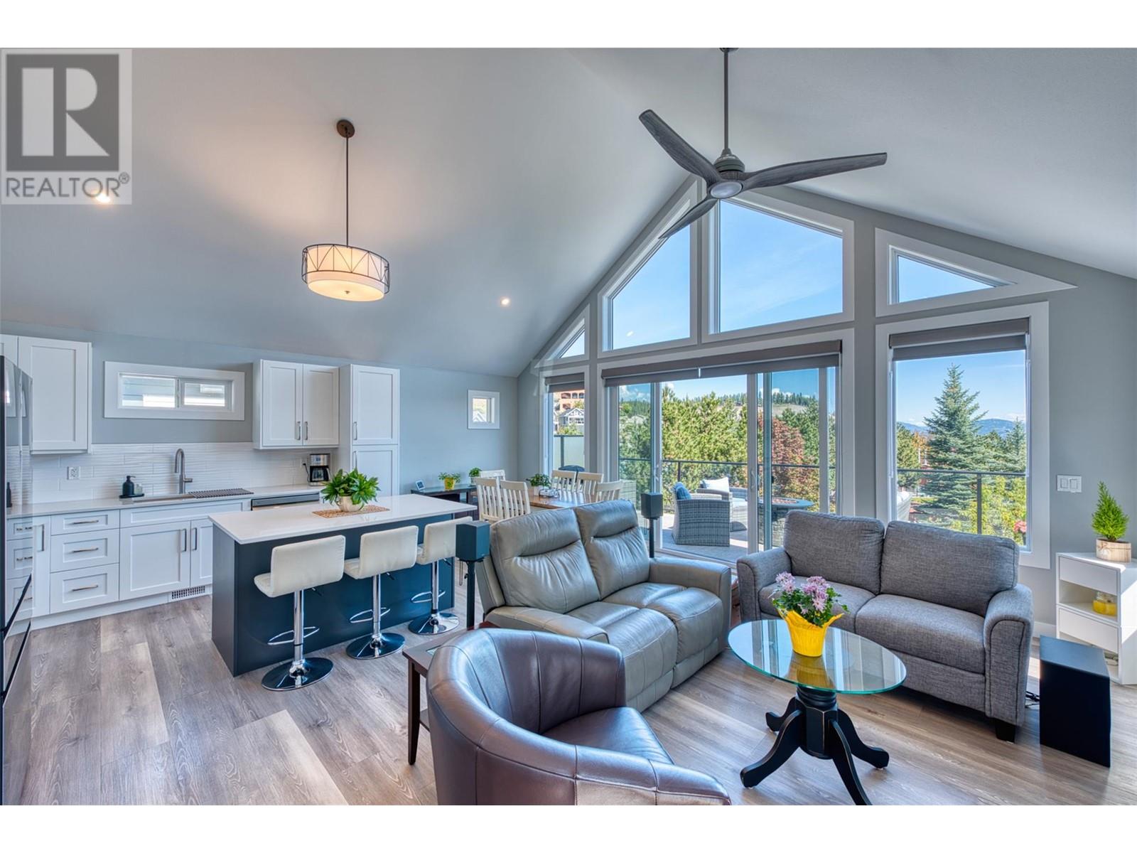 348 6833 Madrid Way, Kelowna