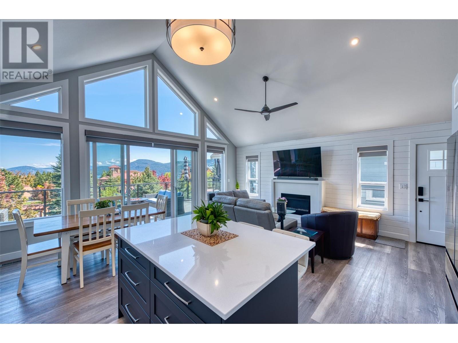 348 6833 Madrid Way, Kelowna