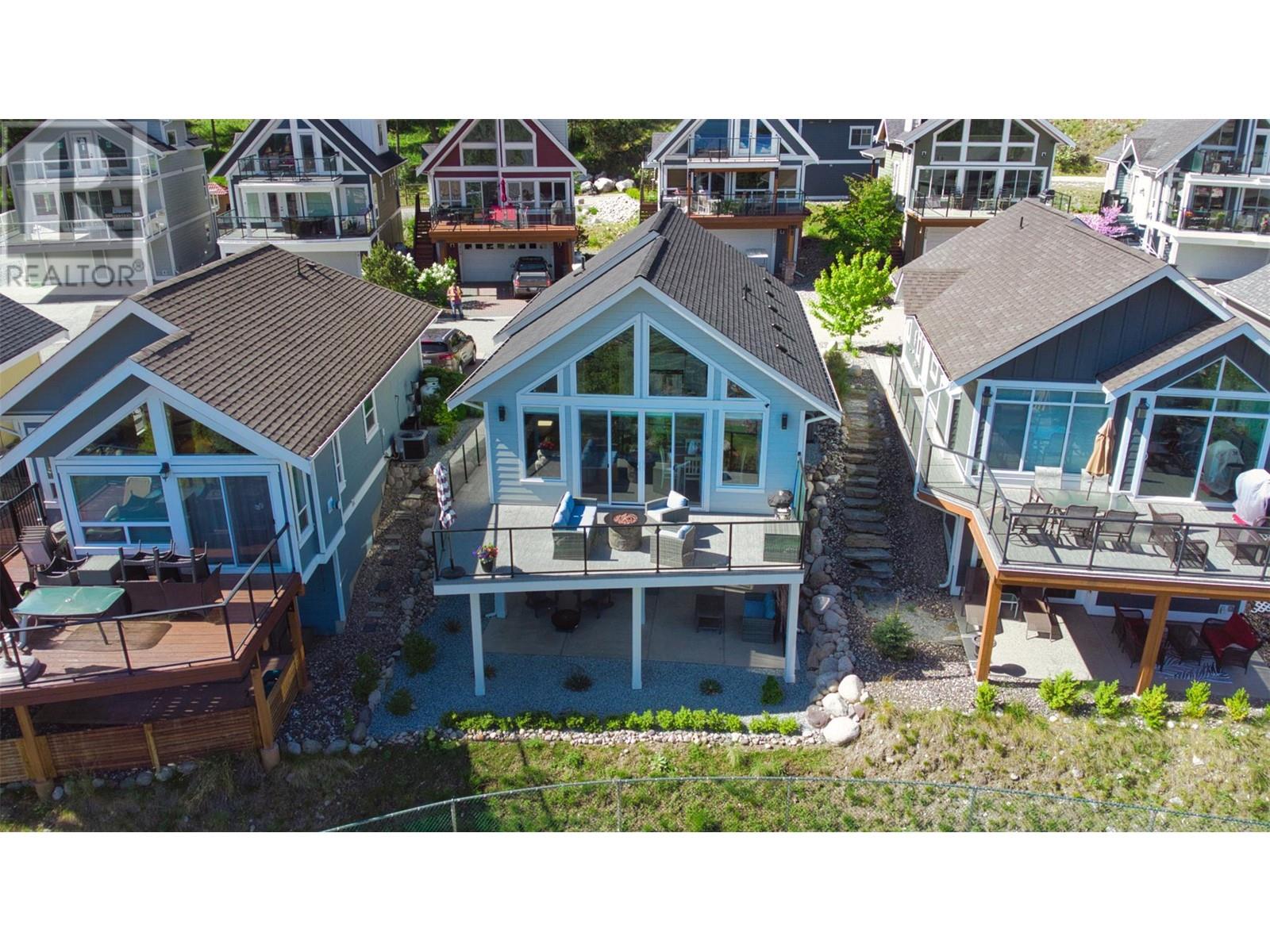 348 6833 Madrid Way, Kelowna