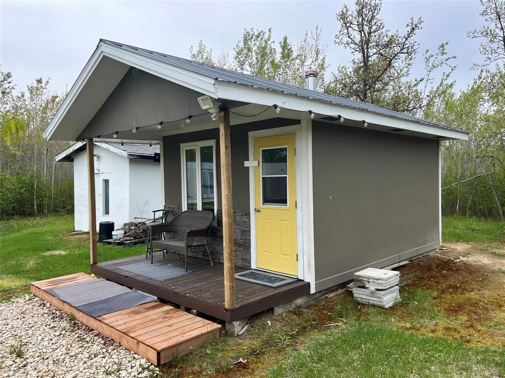 Photo 9 of 64126 8 N Road, Piney Rm MB