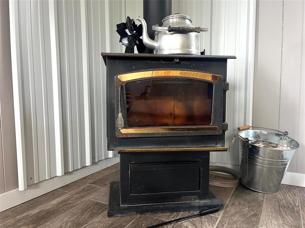 Photo 12 of 64126 8 N Road, Piney Rm MB
