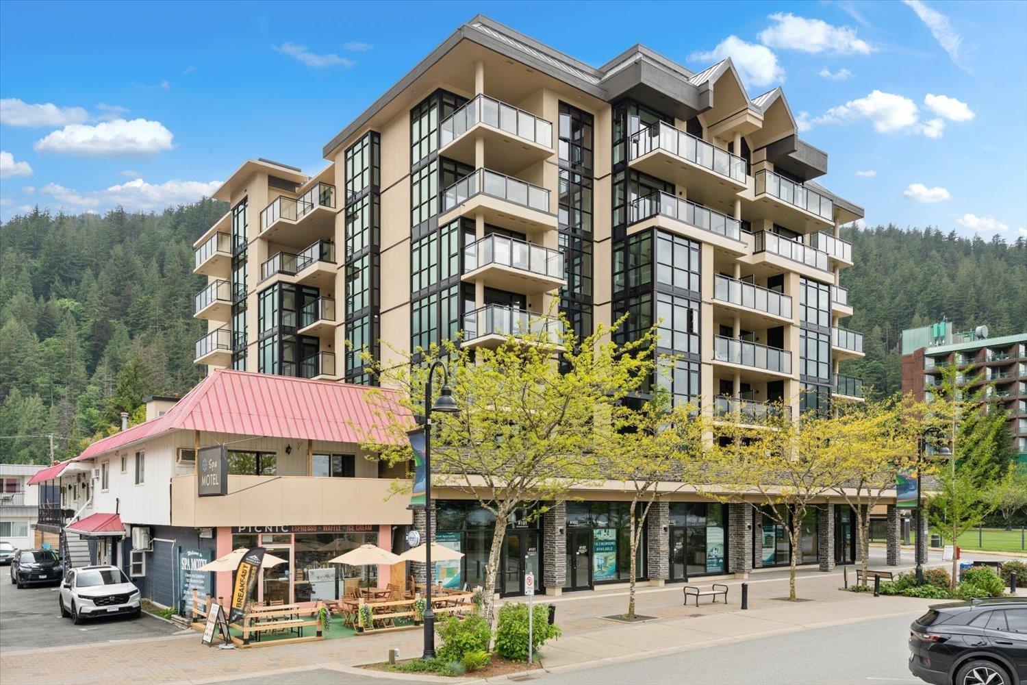 502 120 ESPLANADE AVENUE, Harrison Hot Springs, Harrison Hot Springs