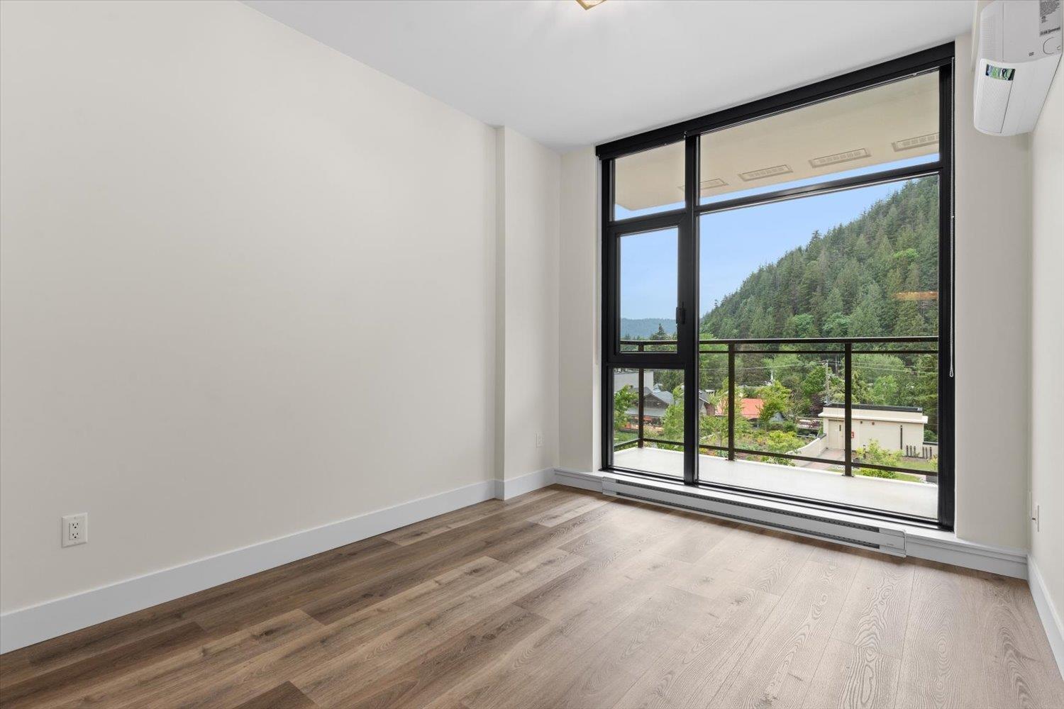 502 120 ESPLANADE AVENUE, Harrison Hot Springs, Harrison Hot Springs