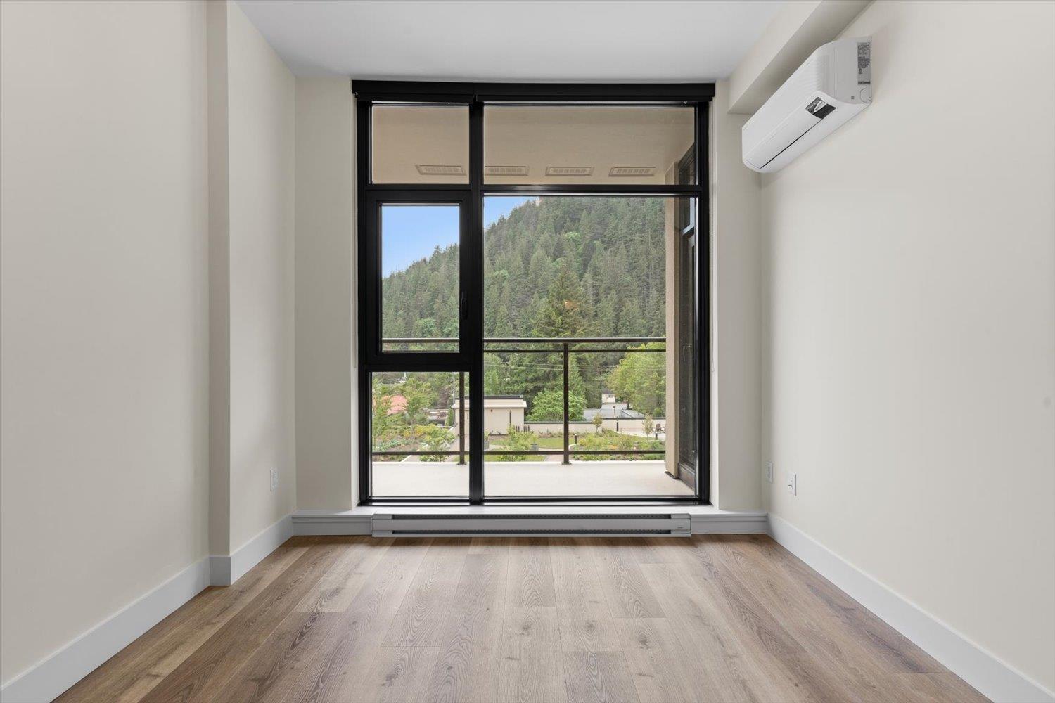 502 120 ESPLANADE AVENUE, Harrison Hot Springs, Harrison Hot Springs
