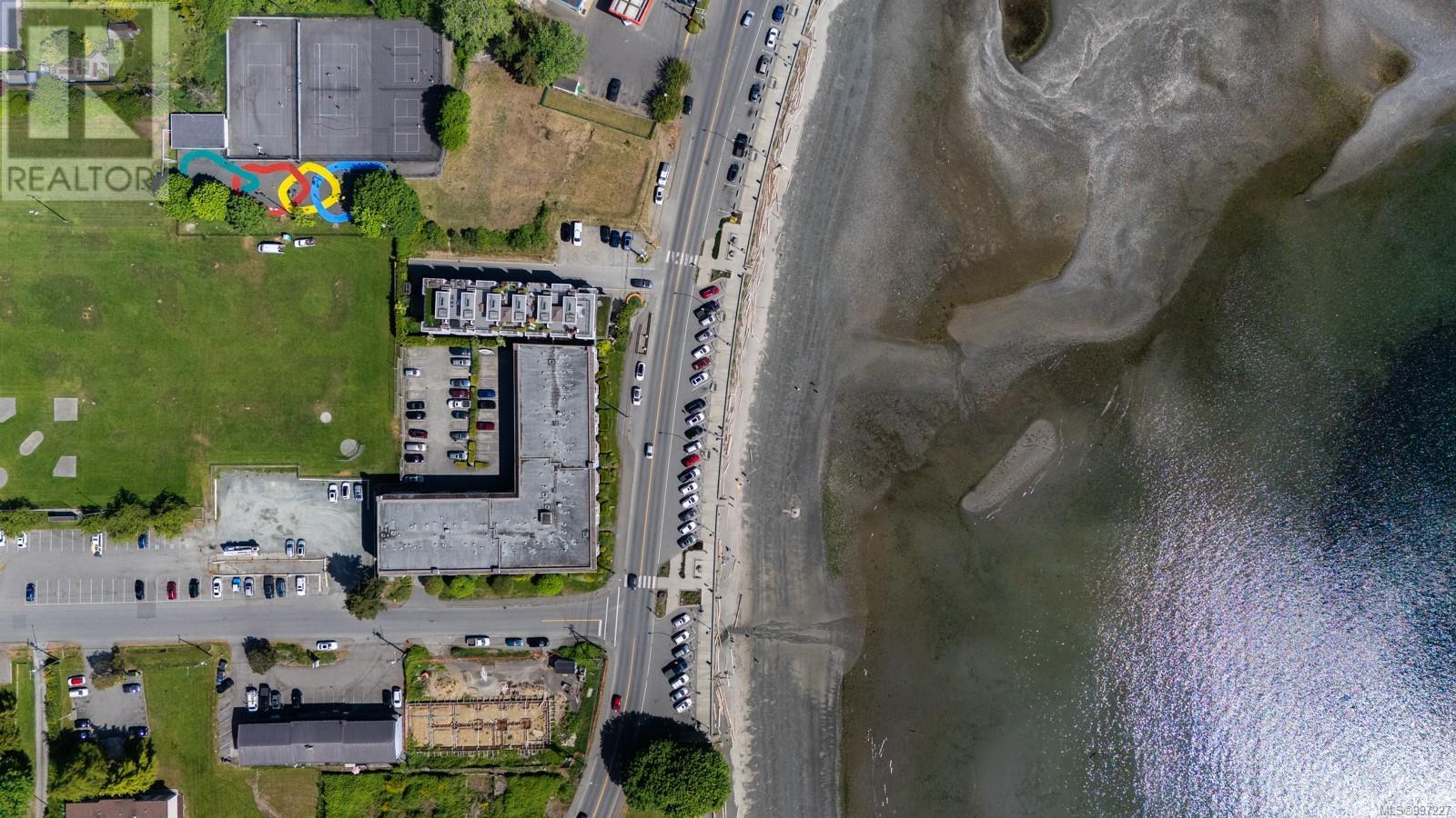 #207 2815 DEPARTURE BAY RD - Image 16