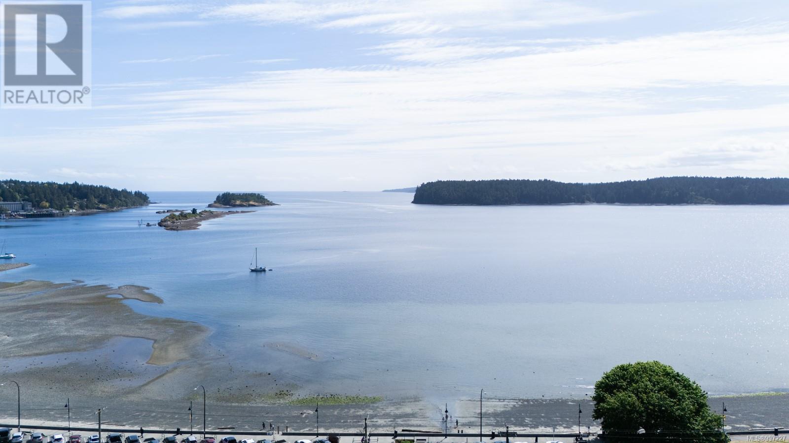 #207 2815 DEPARTURE BAY RD - Image 23