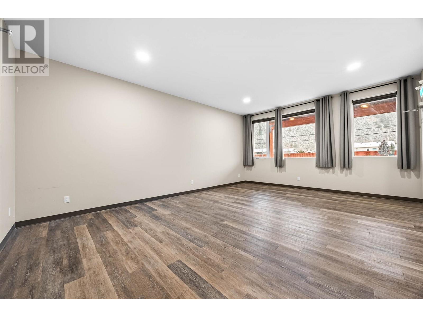 Photo 16 of 7450 Dallas Drive, Kamloops BC