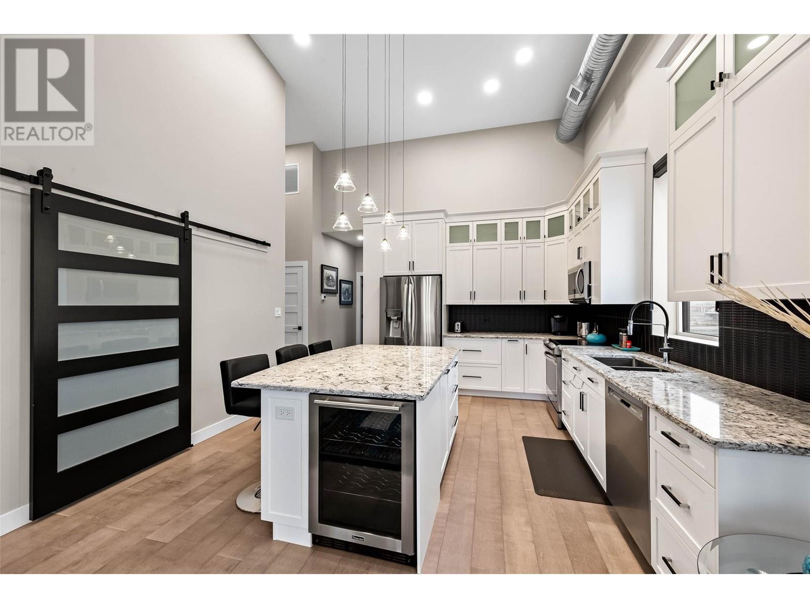 Photo 6 of 7450 Dallas Drive, Kamloops BC