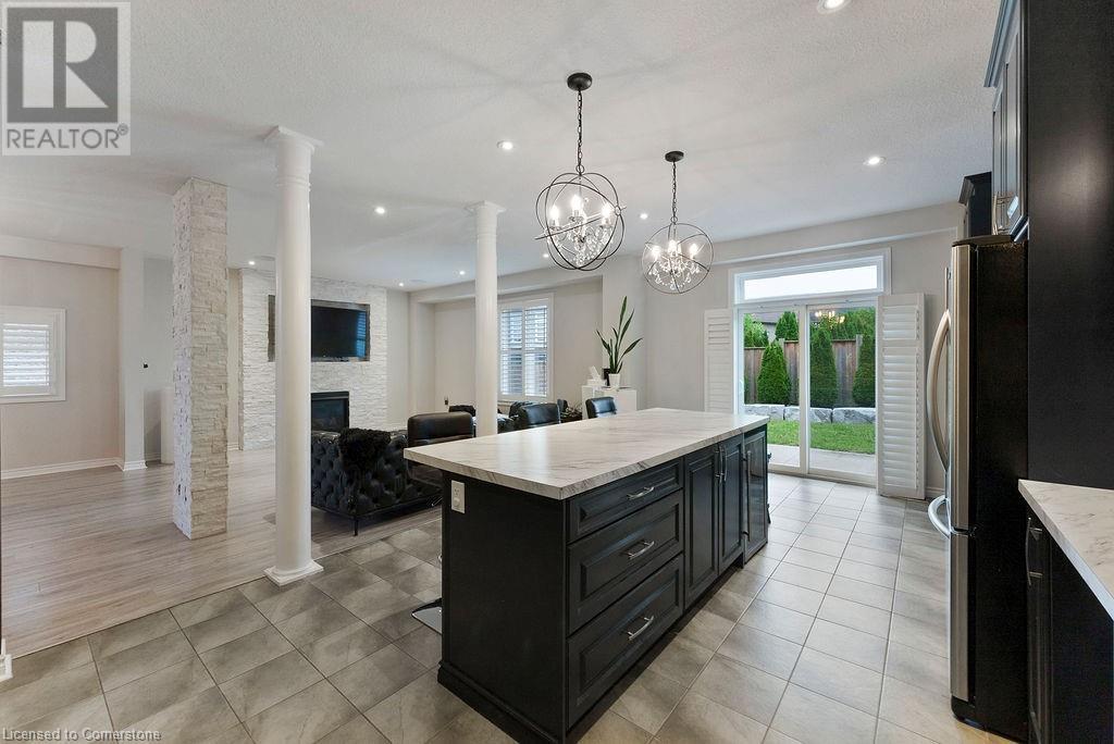 Photo 11 of 12 Ascoli Drive, Hamilton ON