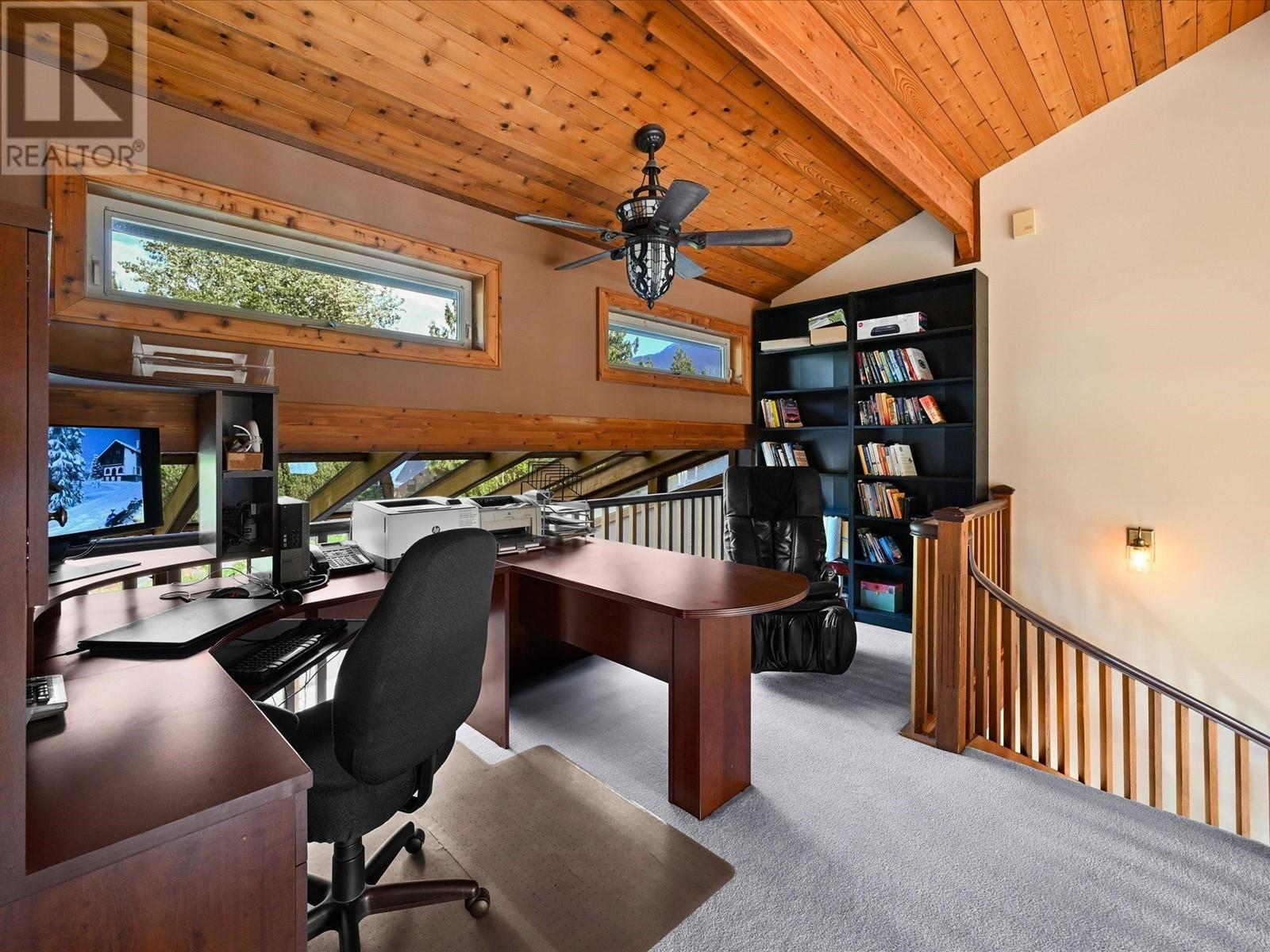 1074 GLACIER VIEW DRIVE, Squamish real estate listing R3005192