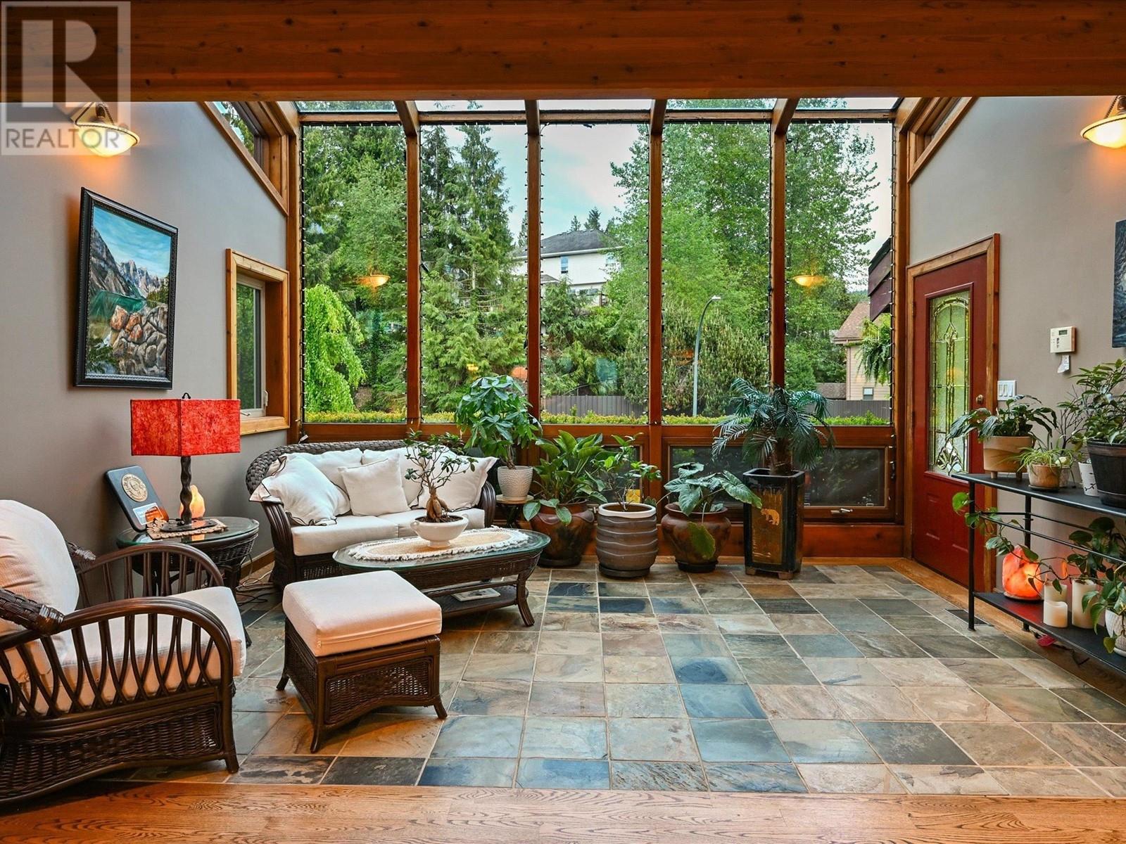 1074 GLACIER VIEW DRIVE, Squamish real estate listing R3005192