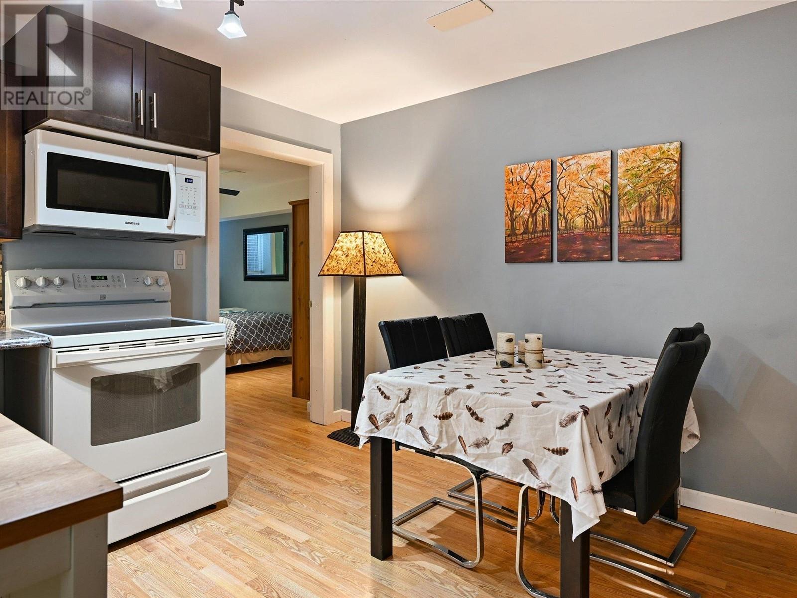 1074 GLACIER VIEW DRIVE, Squamish real estate listing R3005192