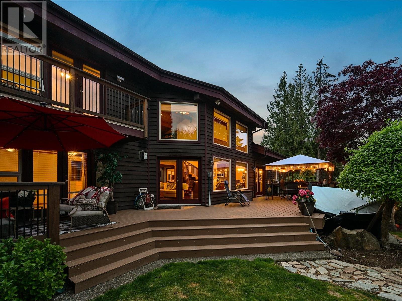1074 GLACIER VIEW DRIVE, Squamish real estate listing R3005192