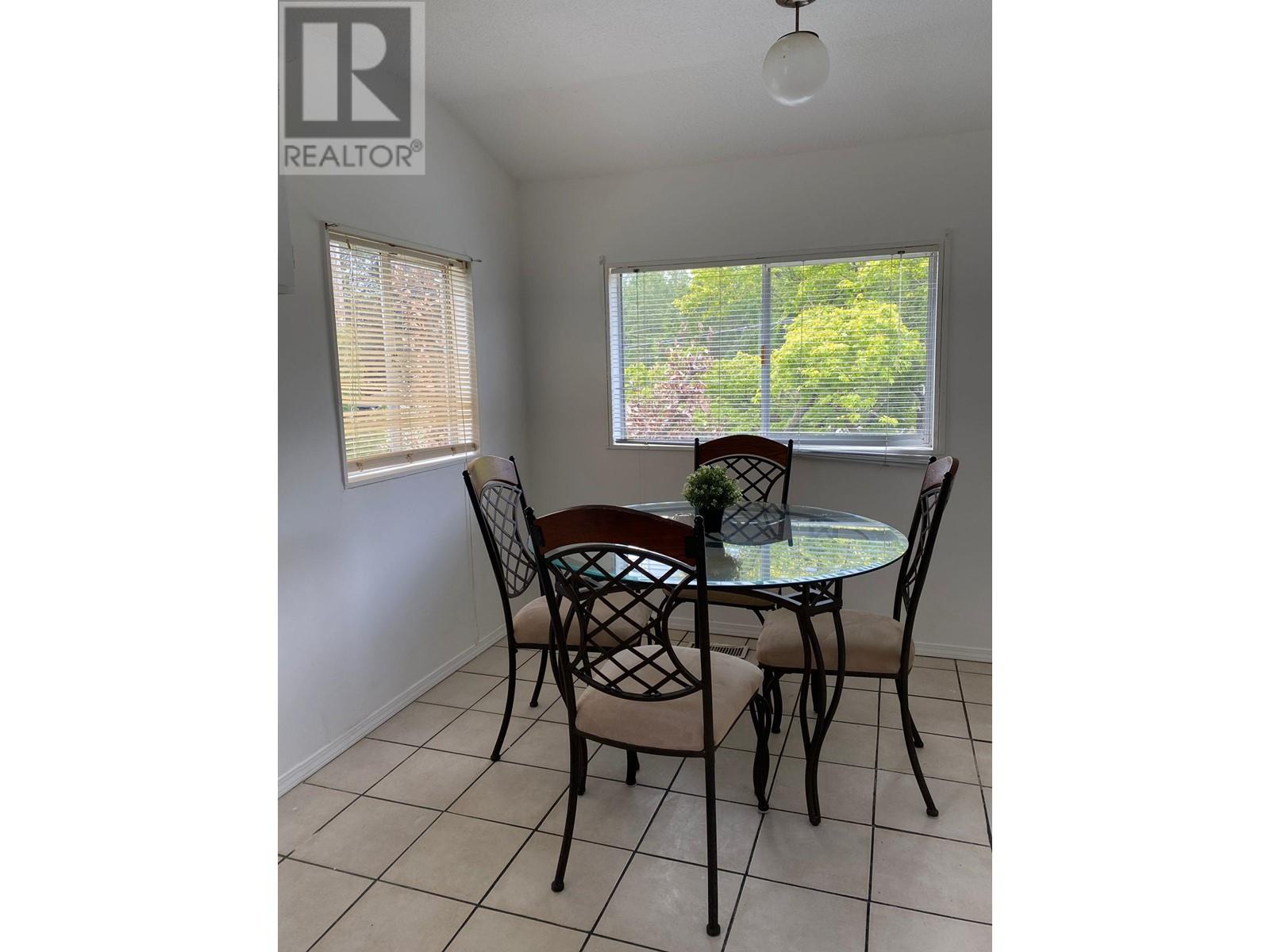 653 E 22ND STREET, North Vancouver