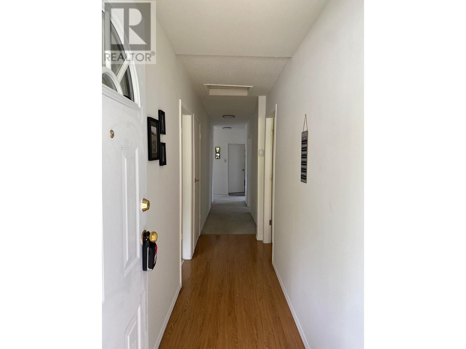 653 E 22ND STREET, North Vancouver