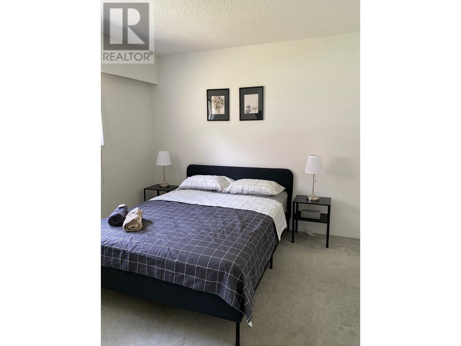 653 E 22ND STREET, North Vancouver