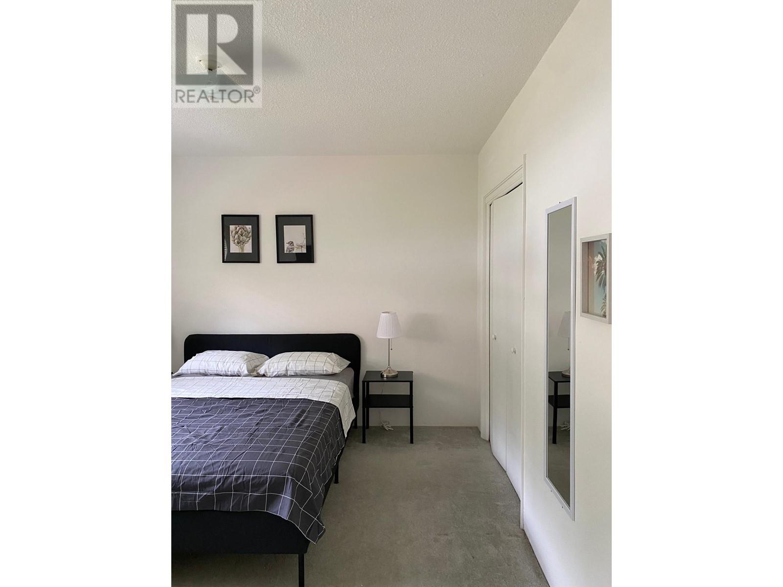 653 E 22ND STREET, North Vancouver